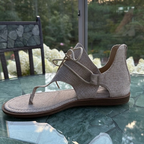 Women’s size 9 pierre dumas sandals - Picture 4 of 7